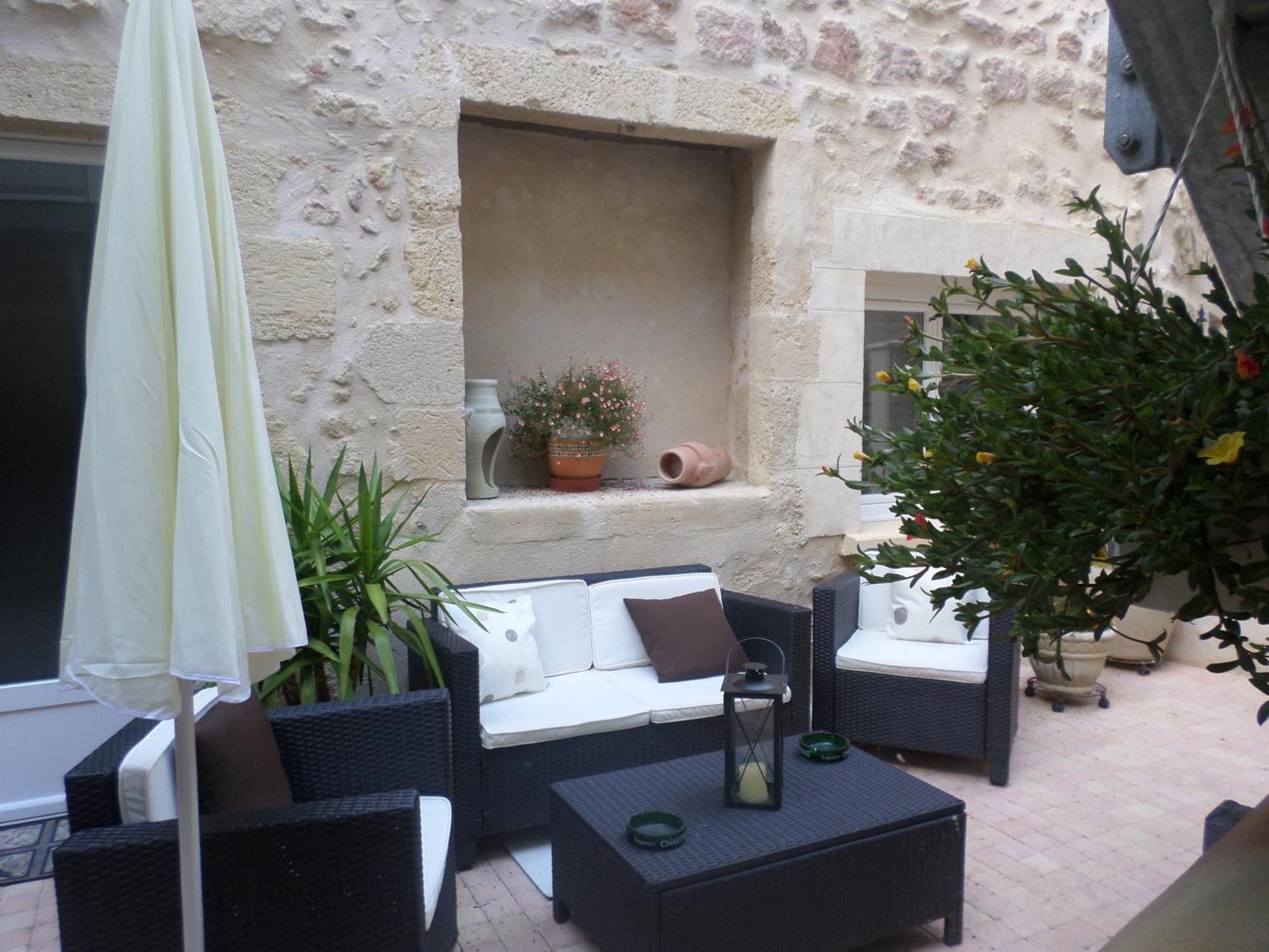 Appart'Hotel Les Tilleuls Saint-Macaire Екстериор снимка