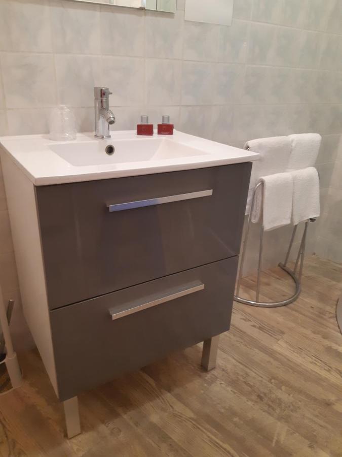 Appart'Hotel Les Tilleuls Saint-Macaire Екстериор снимка
