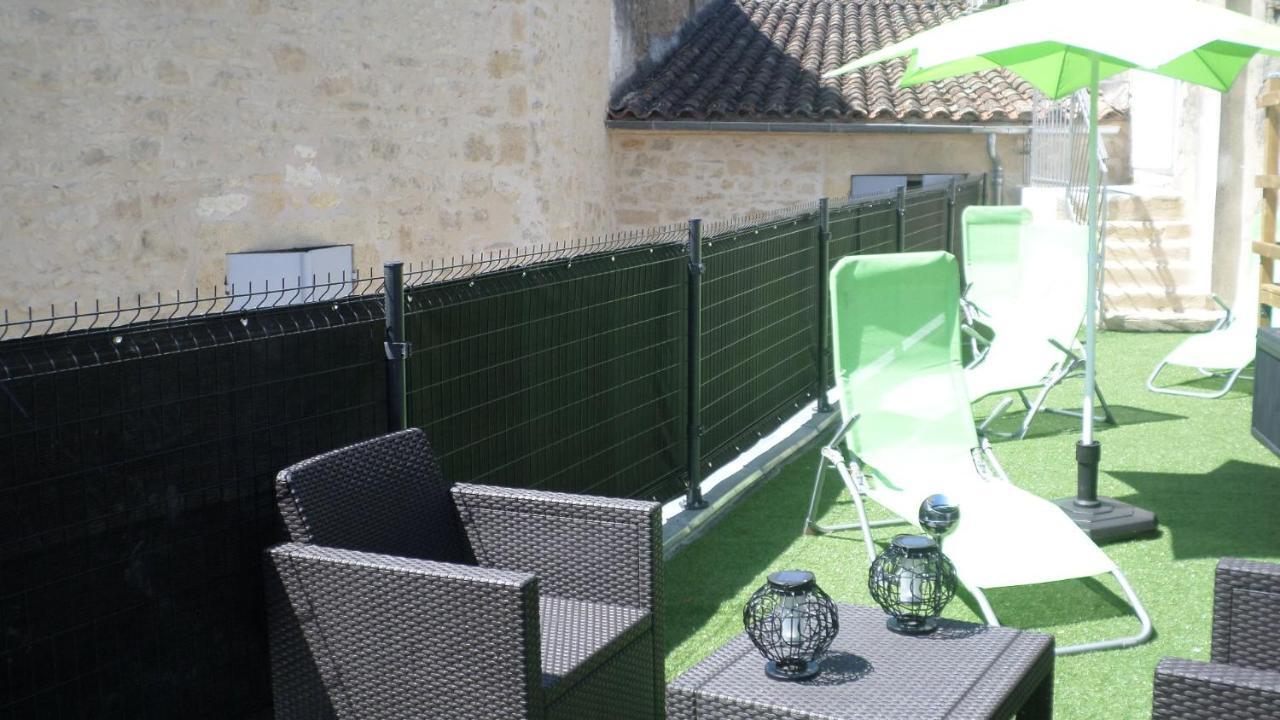 Appart'Hotel Les Tilleuls Saint-Macaire Екстериор снимка